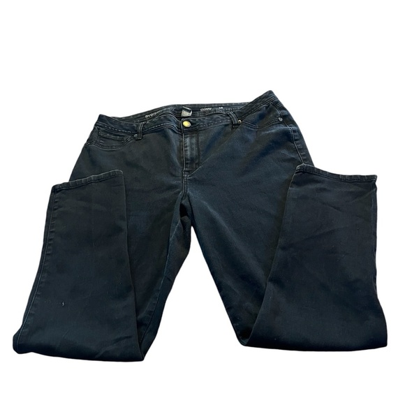 Avenue Women’s Plus Size Black Dark Washed Jeans Size 18! Jegging SKINNY - Picture 2 of 3